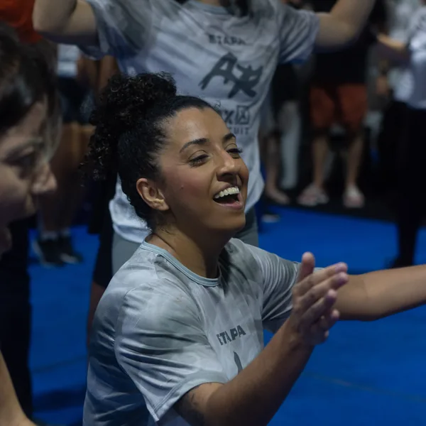 Camila treinando na CX Bonsucesso